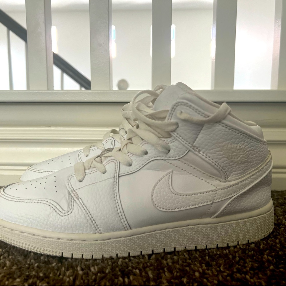 NIKE AIR FORCE 1 MID WHITE YOUTH 7 women’s 8 AUTHENTIC